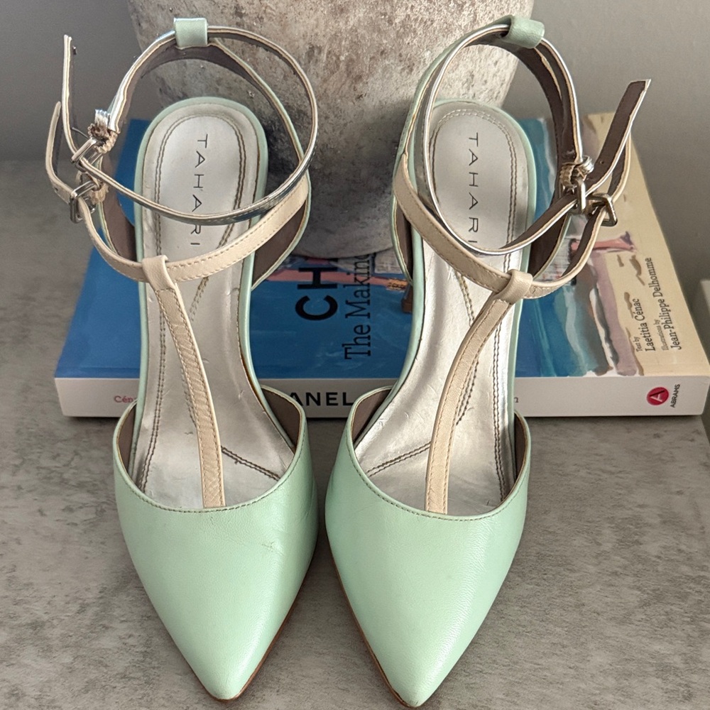 Tahari Light Green and Beige Heels